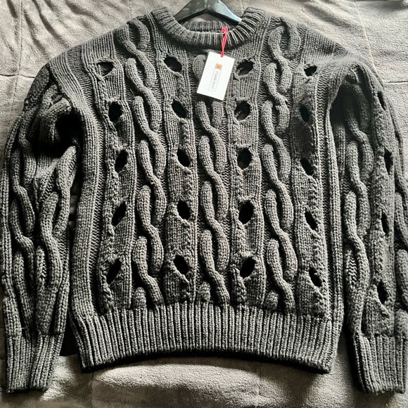 BRAND NEW ZARA SRPLS chunky cable knit sweater with holes - mens size small - Picture 1 of 4